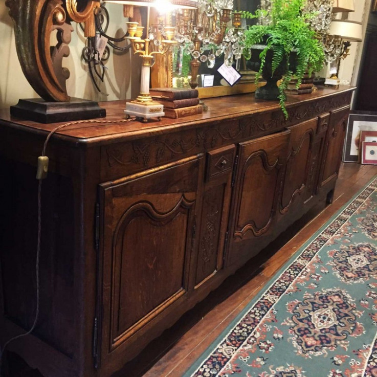 19TH CENTURY FRENCH OAK ENFILADE