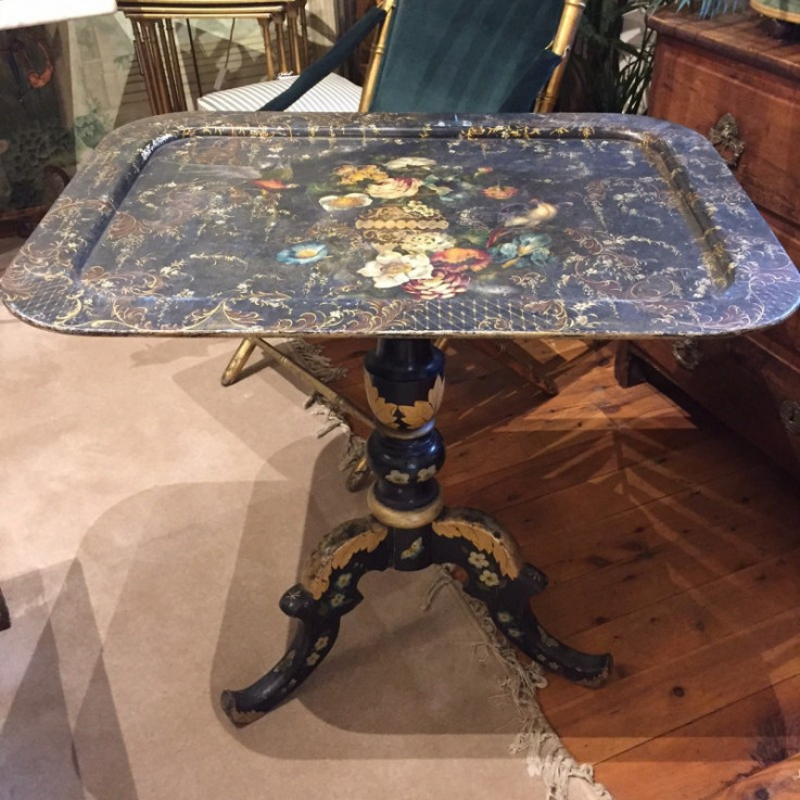 19TH CENTURY DROP SIDE TABLE