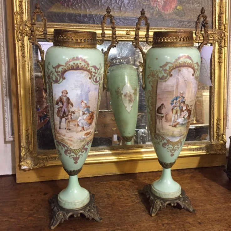 PAIR OF C1906-1920 LIMOGES FRENCH PORCEL