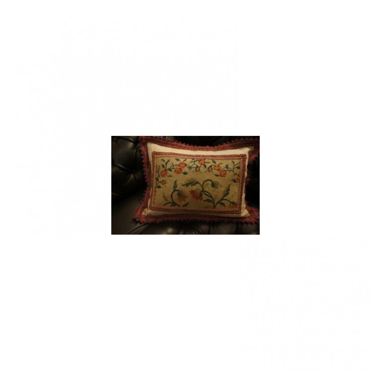 TAPESTRY CUSHIONS
