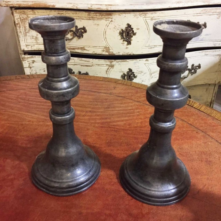 PAIR OF 17TH CENTURY PEWTER CANDLE HOLDE