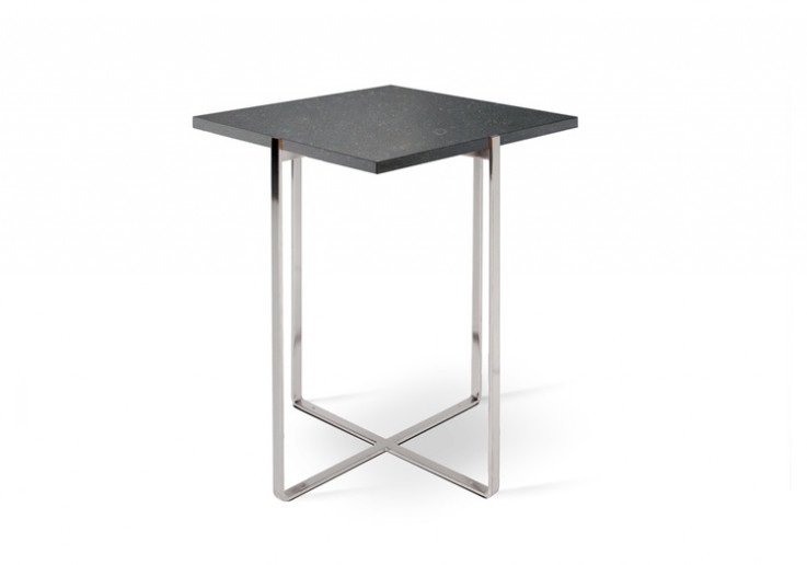 Pequena Outdoor Side Table by Fuera Dent