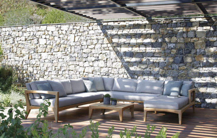 Zenhit Outdoor Lounge by Royal Botania