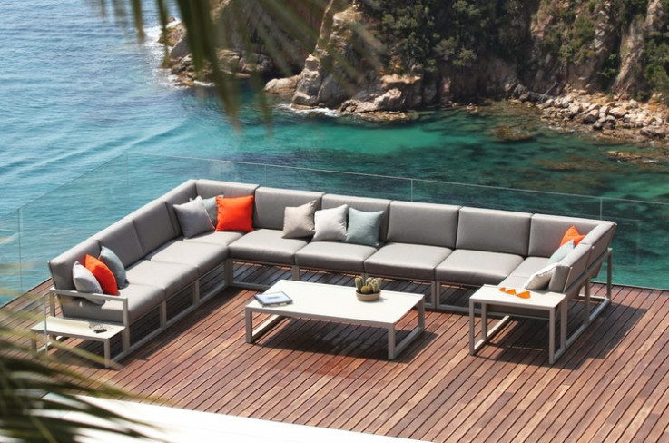 Ninix Outdoor Lounge by Royal Botania