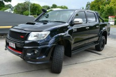 2014 Toyota Hilux BLACK LIMITED EDITION 