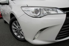  2016 Toyota Camry Altise Sedan (White)