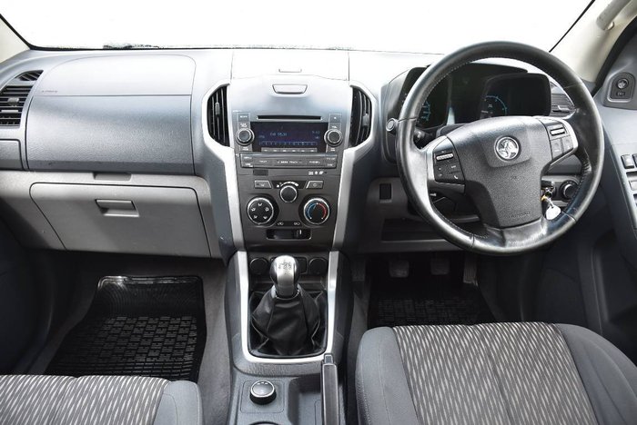 17 Alloy wheels, bluetooth system, cruis
