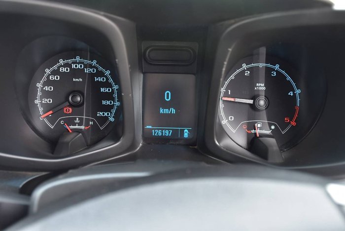 17 Alloy wheels, bluetooth system, cruis