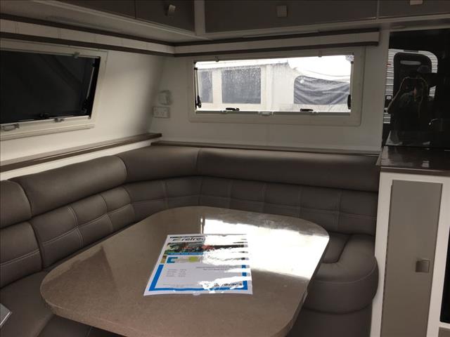 2017 RETREAT HAMILTON 236C SLIDE CARAVAN