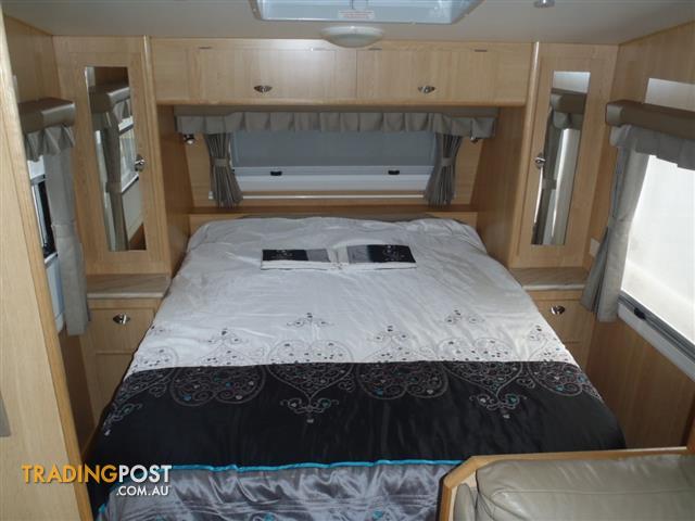 2013 ROMA ELEGANCE 21FT WITH CENTRE DOOR