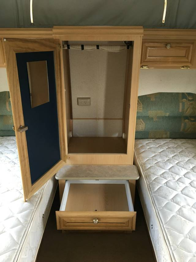 2006 COROMAL EXCEL 512 POP-TOP 