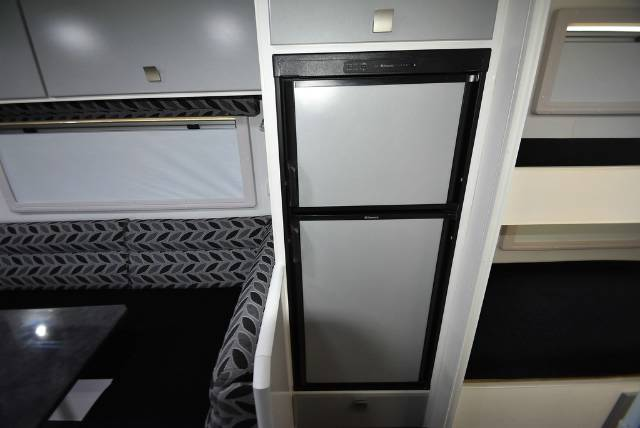 USED 2014 RETREAT DAYDREAM CARAVAN