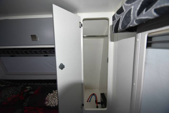 USED 2014 RETREAT DAYDREAM CARAVAN