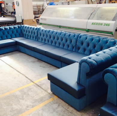 BANQUETTE SEATING BOOTH 2