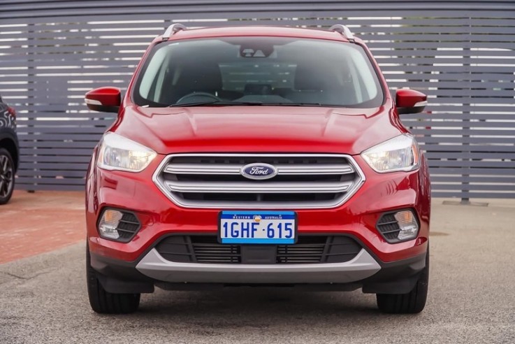 2016 Ford Escape Trend Wagon (Red) 
