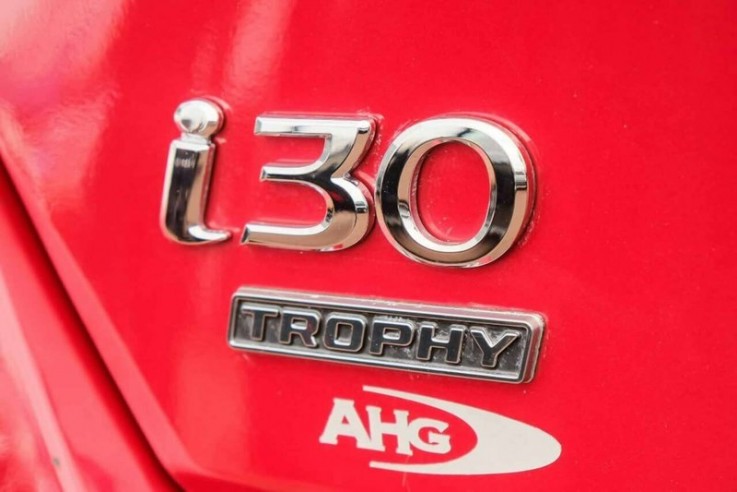 2014 HYUNDAI I30 TROPHY HATCHBACK (RED)