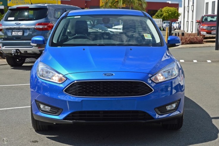 2017 Ford Focus Trend Sedan (Blue) 