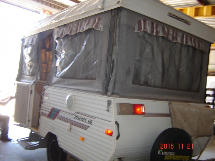 1998 Coromal Magnum 410 Pop-Top