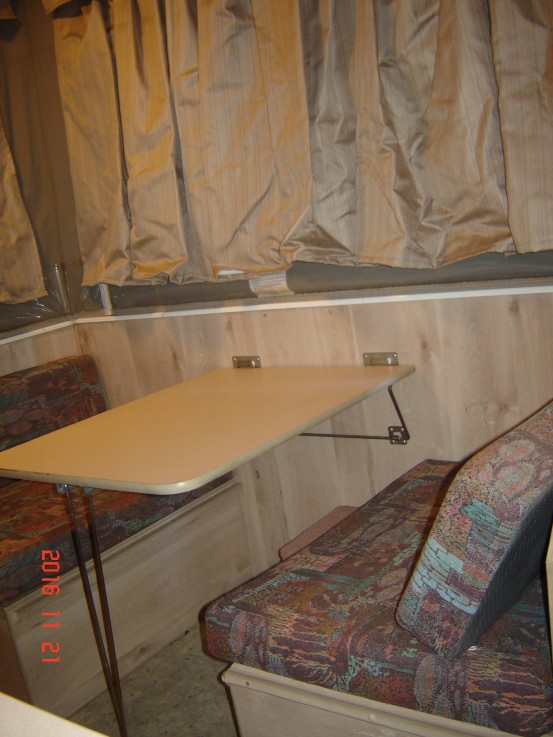 1998 Coromal Magnum 410 Pop-Top