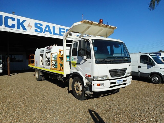 2010 Nissan UD Cab Chassis