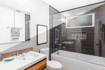 Get Frameless Shower Screens in Geelong 