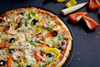 Get  5%  off @ Pizza Palace