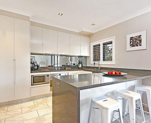Stunning Custom Kitchen Design & Remodelling Services in Sydney 