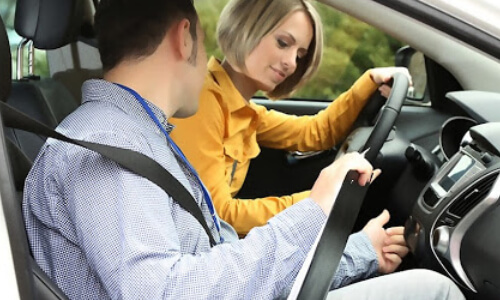 Best Female Driving Instructor in Tarneit - Singh & Kaur Driving School