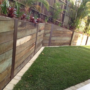Right Fencing Contractor Gives You Peace of Mind
