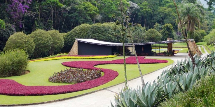 For Your Pool Requirements Look No Further Than Landscapers