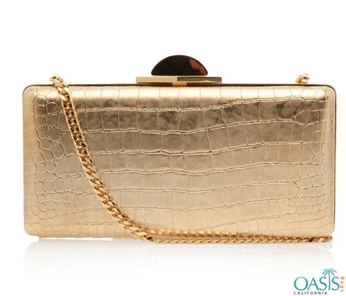 On A Hunt For Wholesale Clutch Bags?