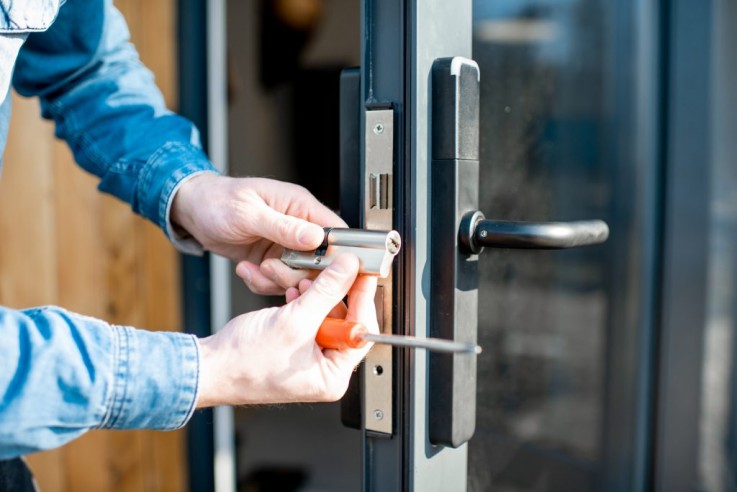 Looking for a 24 hour locksmith in sydney| Register to ozwebmarket