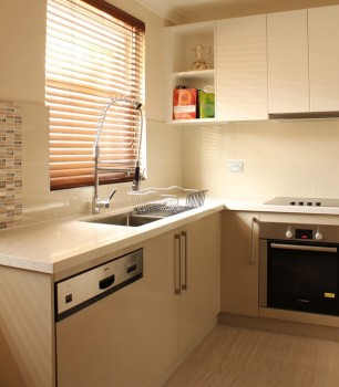 Small Kitchen Designs on a Budget 