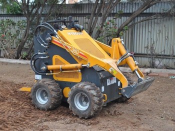 Earth Moving Landscaping Trades and Tradesmen