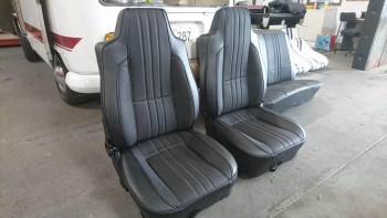 Trusted Auto Upholstery in Sunshine - A & R Trimming and Upholstery