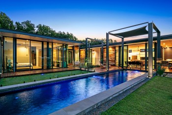 Vis Constructions  QLD 