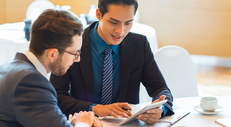 Why A Business Advisor Is Important And How Can You Hire The Best One?