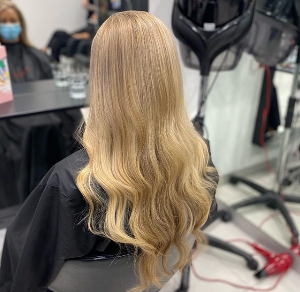 Experience the best hair colour salon around 