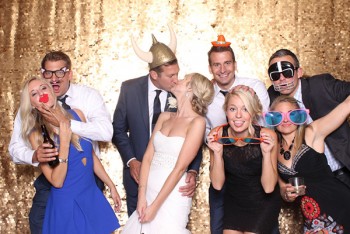 Hire Photo Booth in Melbourne and Make Your Event Memorable