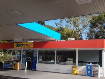Franchise, Service Station
