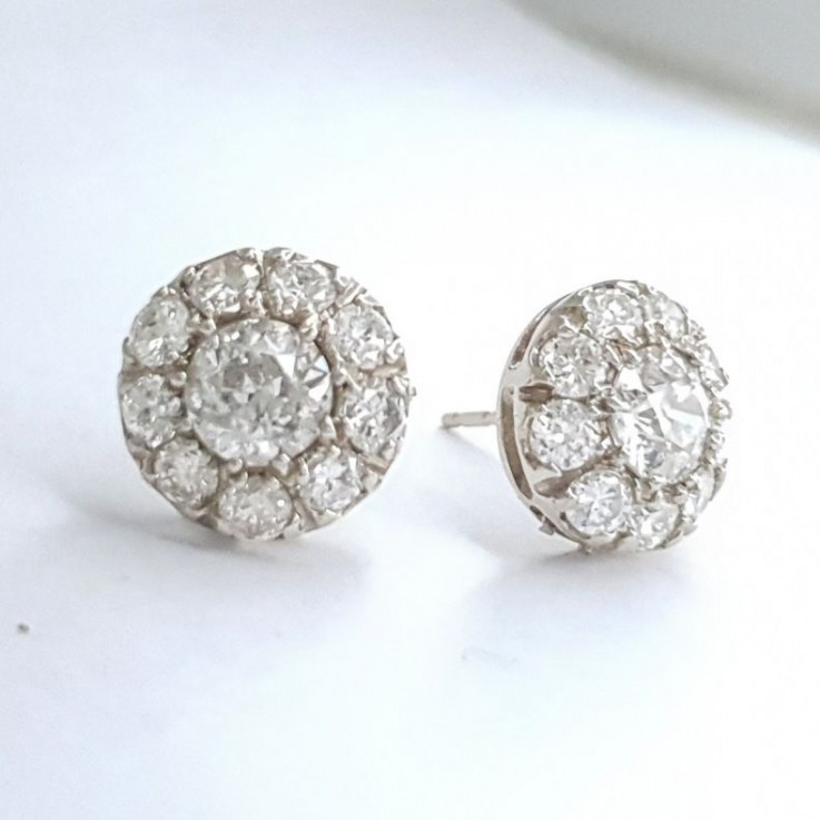 Shop Diamond Earring - VintageTimes