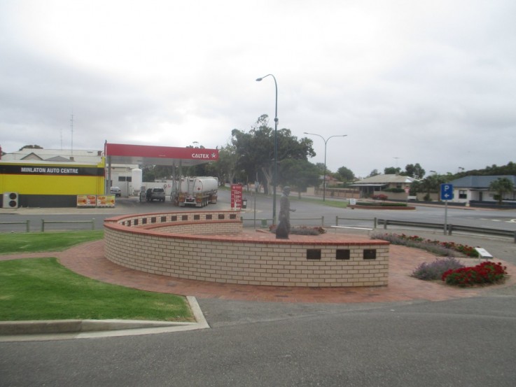 MINLATON AUTO CENTRE