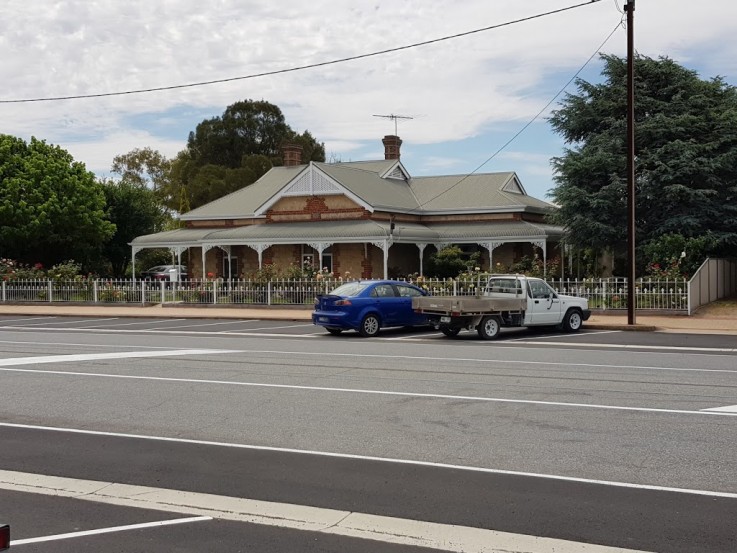 BONNEYS THRIFTY-LINK HARDWARE & ELECTRICAL