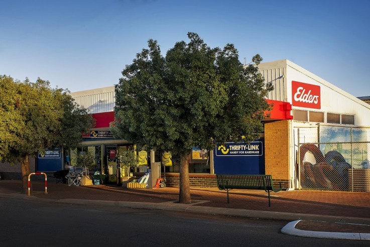 SIPPE'S THRIFTY-LINK HARDWARE