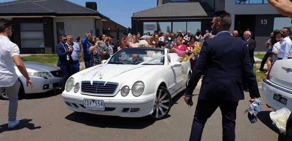 Wedding Limo Hire in Melbourne CBD - Anton Weddings