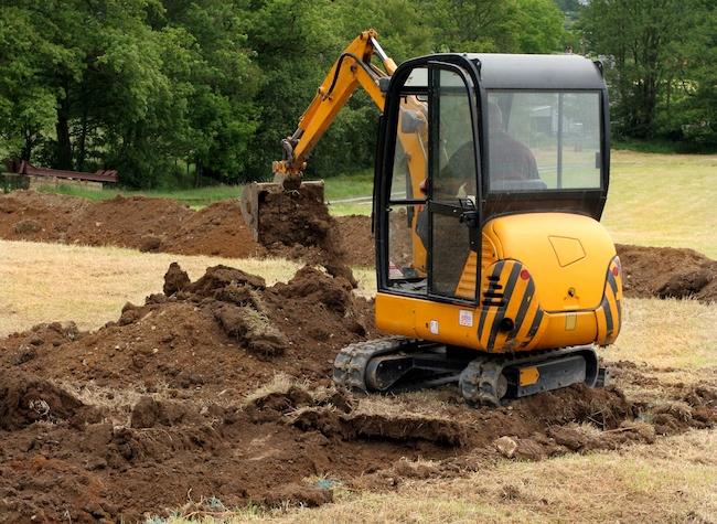 Hire Dry Excavators From Tandm civil