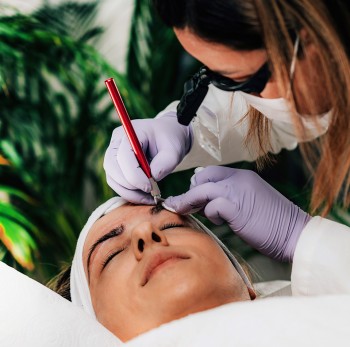 Cosmetic Tattoo Brisbane -  Eyebrows, Eyeliner, Lips