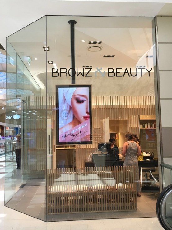 Eyebrow Threading & Waxing at Just $20 with Browz and Beauty