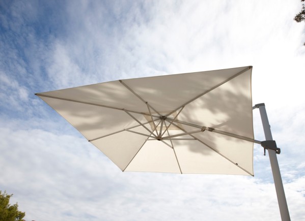 Aspen Side Pole Umbrella by Jardinico