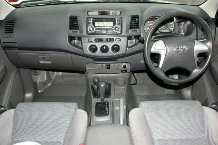 2013 Toyota Hilux SR Double Cab